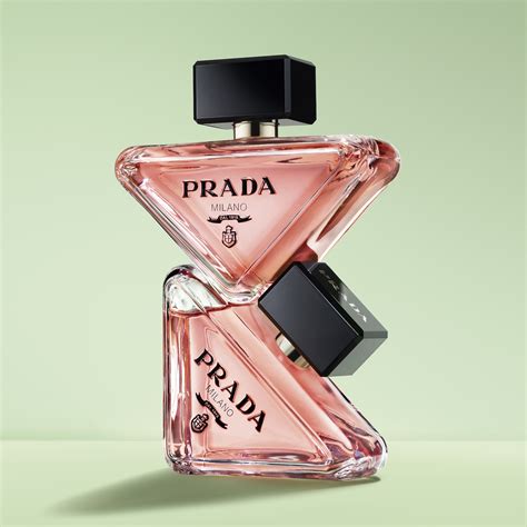 prada paradoxe fragrance